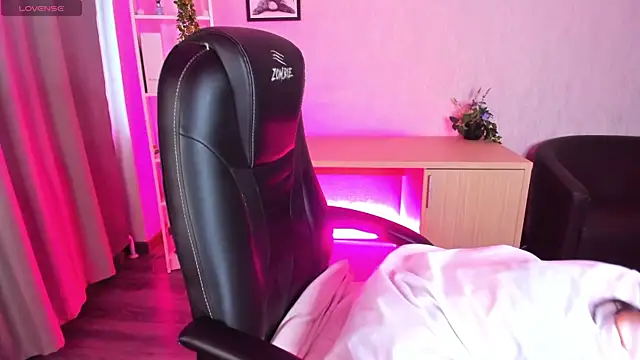 Alis Platt online show from 09.22.25