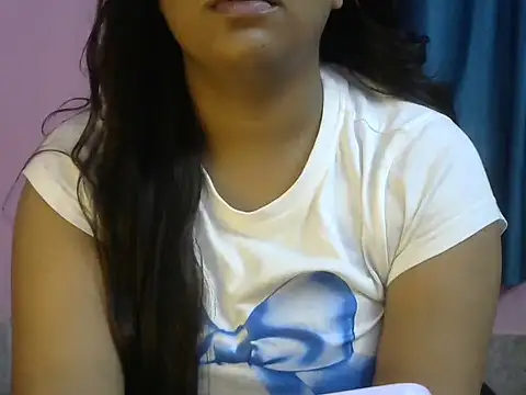 Queenxxx98 online show from 10.15.25