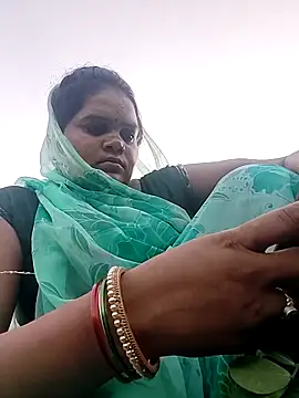 Snapshot of Rashi_cut chatting on 09.14.25 Rashi cut online show from 09.14.25
