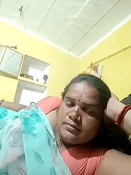 Snapshot of Rashi_cut chatting on 10.01.25 Rashi cut online show from 10.01.25