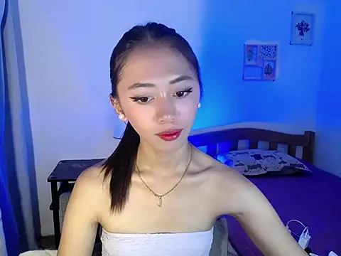 Snapshot of lovely_kiannaHugecock chatting on 03.07.26 lovely kiannaHugecock online show from 03.07.26