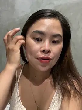 Snapshot of han-cute chatting on 09.23.25 han-cute online show from 09.23.25