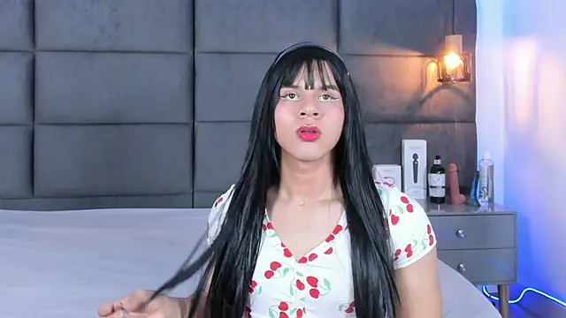 Snapshot of Slenna_Moon chatting on 09.22.25 Slenna Moon online show from 09.22.25