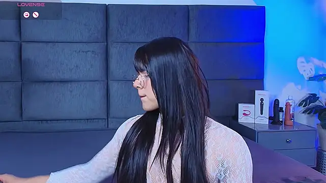 Slenna Moon online show from 02.22.26