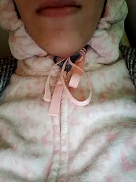 Snapshot of Ahalm chatting on 12.17.25 Ahalm online show from 12.17.25