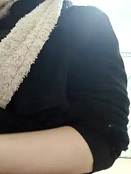 Snapshot of Ahalm chatting on 02.26.26 Ahalm online show from 02.26.26