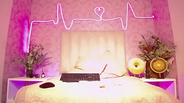 Snapshot of Paulina_Sodi chatting on 09.11.25 Paulina Sodi online show from 09.11.25