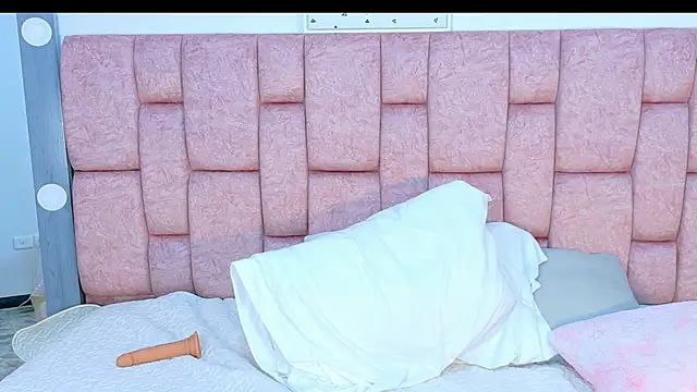 DaniniAnderson online show from 11.30.25