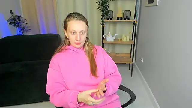 Snapshot of babydarkness chatting on 09.14.25 babydarkness online show from 09.14.25