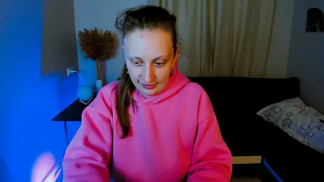 Snapshot of babydarkness chatting on 09.18.25 babydarkness online show from 09.18.25