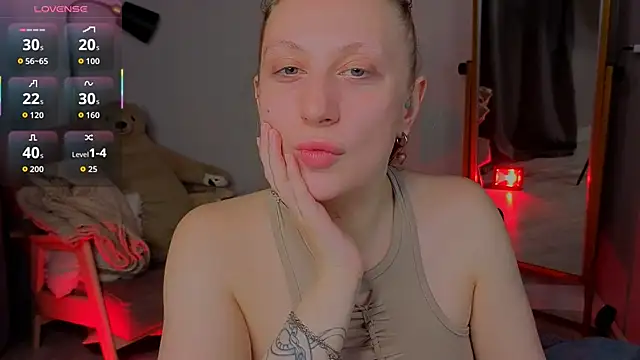 Snapshot of babydarkness chatting on 10.10.25 babydarkness online show from 10.10.25