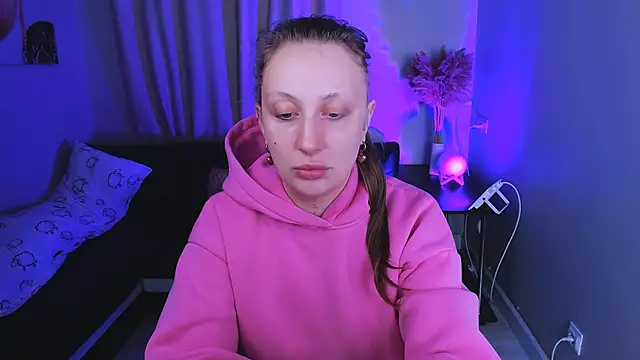 Snapshot of babydarkness chatting on 10.12.25 babydarkness online show from 10.12.25