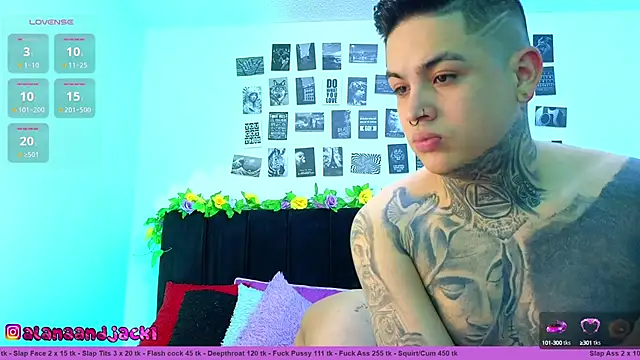 Snapshot of Sarahandzack chatting on 09.24.25 Sarahandzack online show from 09.24.25