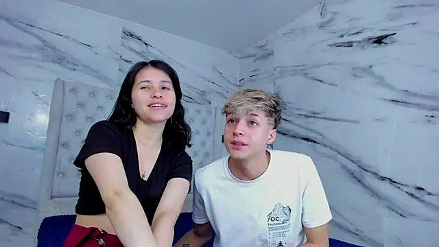 Snapshot of Ari_and_Storm chatting on 09.27.25 Ari and Storm online show from 09.27.25