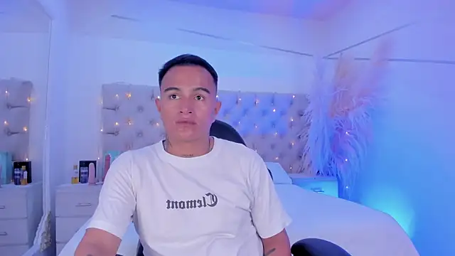 LiamDeep online show from 12.18.25