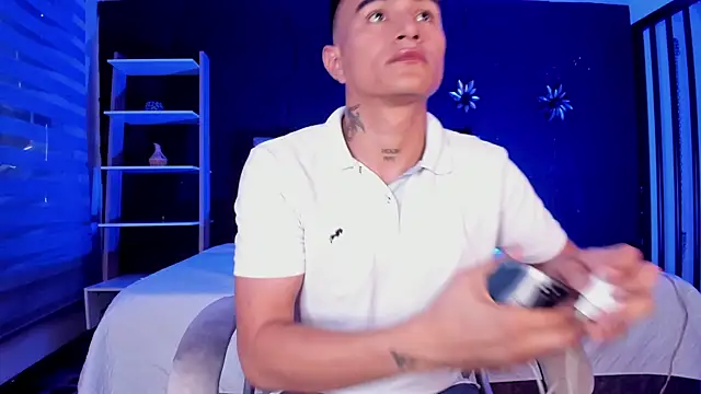 Snapshot of LiamDeep chatting on 04.28.26 LiamDeep online show from 04.28.26