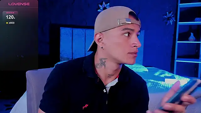Snapshot of LiamDeep chatting on 05.17.26 LiamDeep online show from 05.17.26