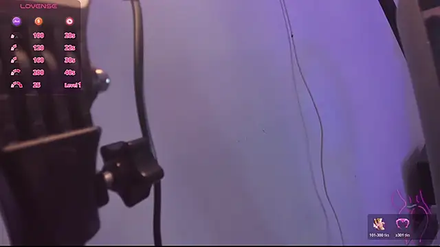 SkyThompson online show from 10.21.25