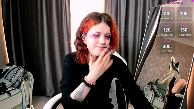 Snapshot of NoelleGothicShadow chatting on 10.12.25 NoelleGothicShadow online show from 10.12.25
