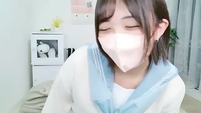 Hinata Sun online show from 09.12.25