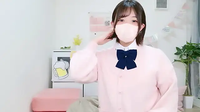 Hinata Sun online show from 09.23.25