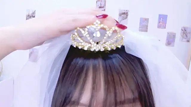 Hinata Sun online show from 12.05.25