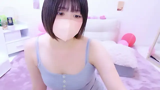 Hinata Sun online show from 04.12.26