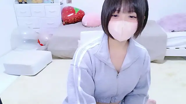 Snapshot of Hinata_Sun chatting on 05.03.26 Hinata Sun online show from 05.03.26