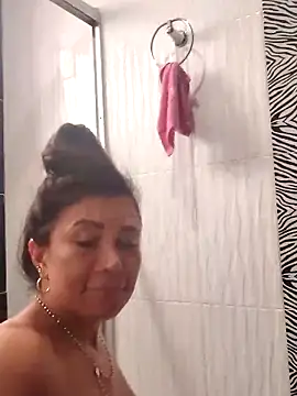 mia mancinii online show from 04.04.26