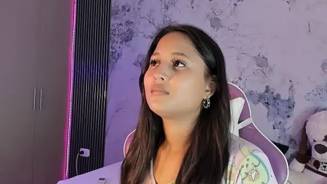 Laly Cherry  online show from 10.26.25