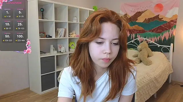Snapshot of Wendy_Cutie chatting on 10.17.25 Wendy Cutie online show from 10.17.25