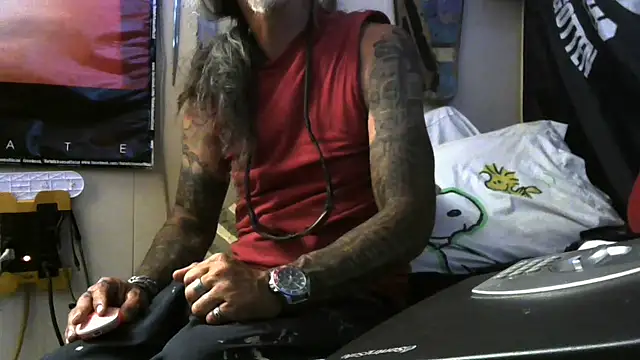Snapshot of crassanova chatting on 05.29.26 crassanova online show from 05.29.26