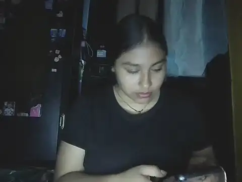 Snapshot of zairabreze chatting on 06.21.26 zairabreze online show from 06.21.26
