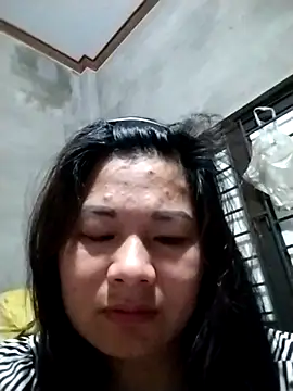 Snapshot of kute-00 chatting on 05.04.26 kute-00 online show from 05.04.26