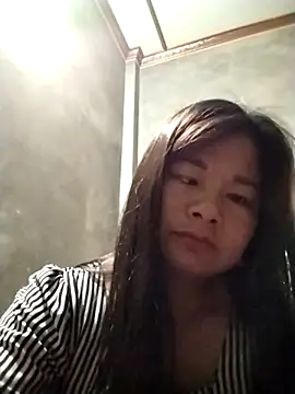 Snapshot of kute-00 chatting on 05.12.26 kute-00 online show from 05.12.26
