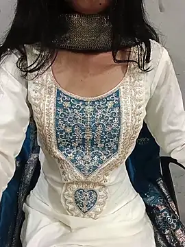 Snapshot of Daizy_Shah chatting on 05.16.26 Daizy Shah online show from 05.16.26