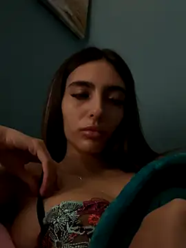 Snapshot of RoseyMae chatting on 10.19.25 RoseyMae online show from 10.19.25