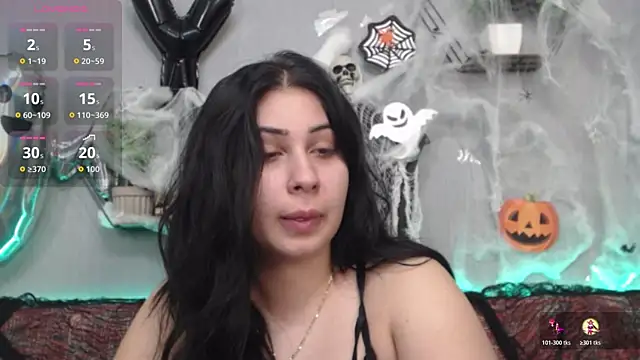 Snapshot of AnaysDivine chatting on 10.21.25 AnaysDivine online show from 10.21.25