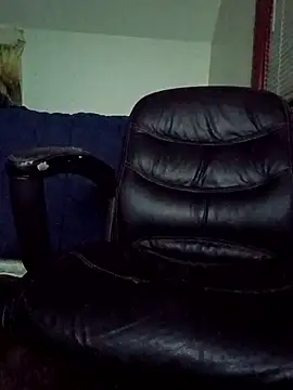 Snapshot of mrsoreal chatting on 04.11.26 mrsoreal online show from 04.11.26