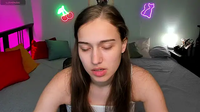 Alisa  Kelly online show from 10.14.25