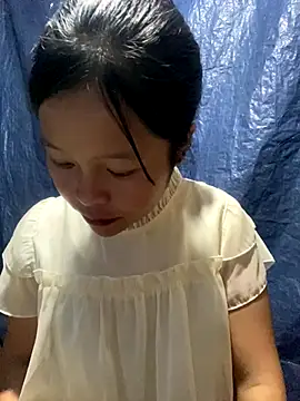 Snapshot of O_o_UwU_o_O chatting on 09.29.25 O o UwU o O online show from 09.29.25