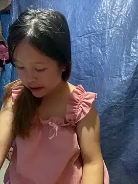 Snapshot of O_o_UwU_o_O chatting on 10.01.25 O o UwU o O online show from 10.01.25