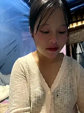 Snapshot of O_o_UwU_o_O chatting on 10.14.25 O o UwU o O online show from 10.14.25