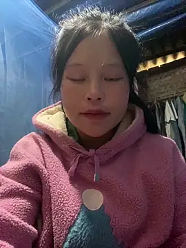 O o UwU o O online show from 11.04.25