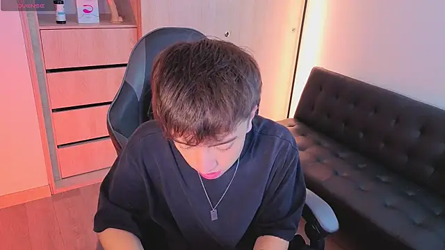 onlinenico online show from 11.04.25