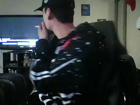 latinosatiro94 online show from 12.18.25