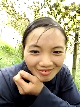Snapshot of ngan-cute chatting on 09.24.25 ngan-cute online show from 09.24.25