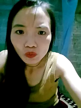 Snapshot of ngan-cute chatting on 10.19.25 ngan-cute online show from 10.19.25