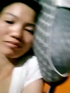 Snapshot of ngan-cute chatting on 10.24.25 ngan-cute online show from 10.24.25