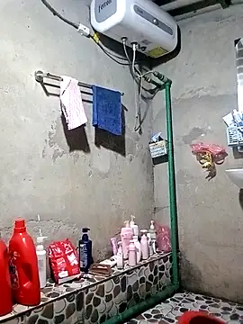 ngan-cute online show from 10.30.25